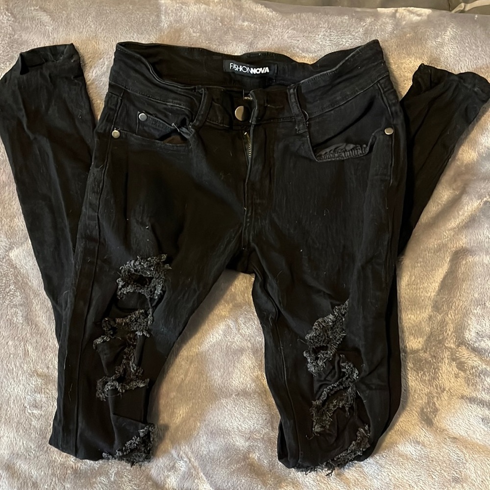 Fashion Nova Black Ripped Jeans size 1/2